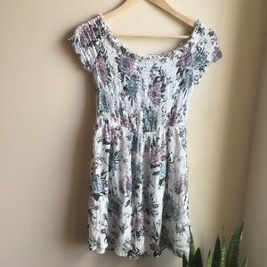 Floral White Stretchy Dress from Divided
